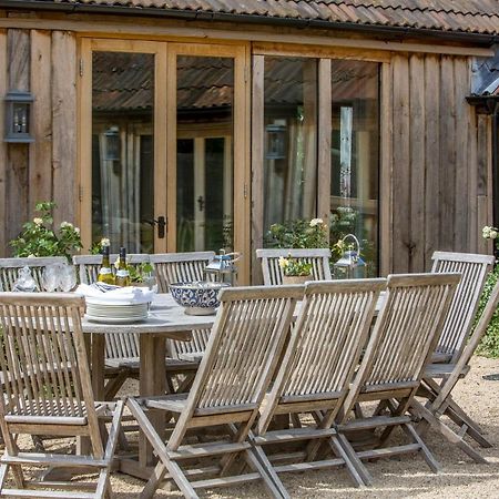 The Cowsheds Villa Brinkworth Dış mekan fotoğraf